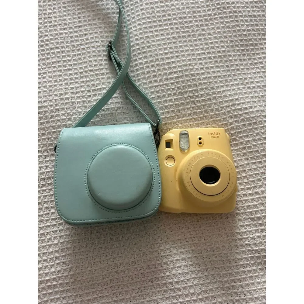 Fujifilm Instax Mini 8 Yellow Camera TESTED & WORKING (NO FILM) with case